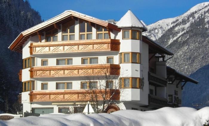 Hotel Troschana Флирш Екстериор снимка