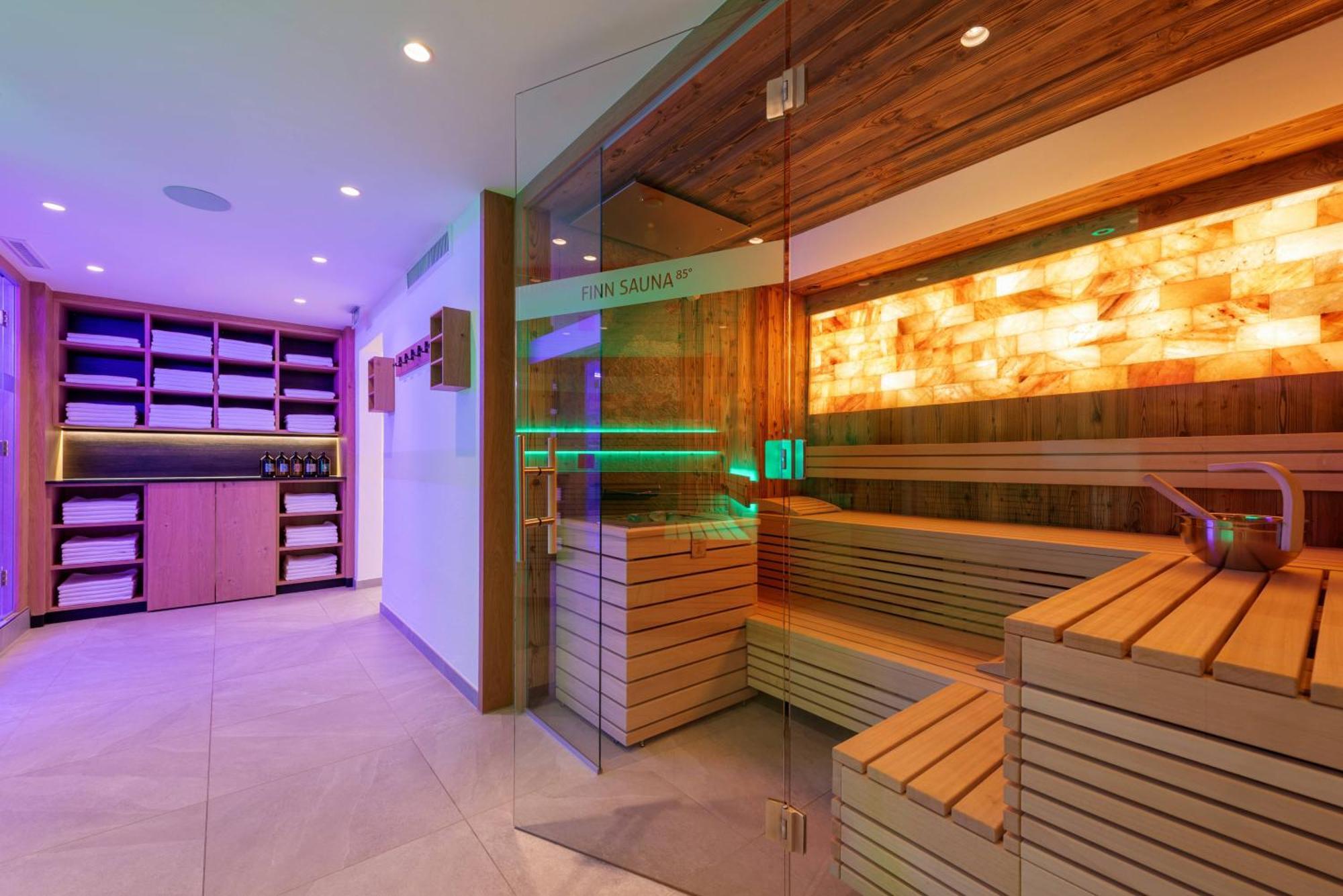 Hotel Troschana Флирш Екстериор снимка