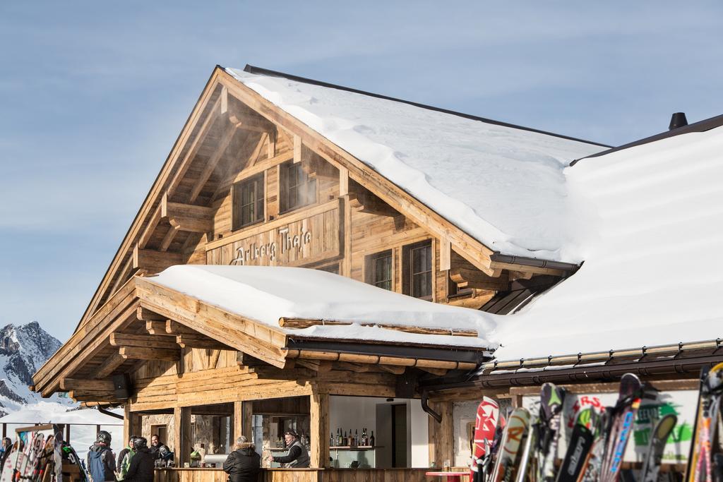 Hotel Troschana Флирш Екстериор снимка